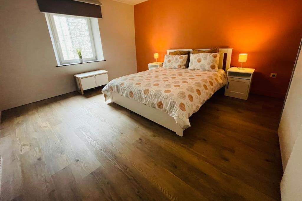 Appartement Cosy Au Centre De Beauraing Kültér fotó